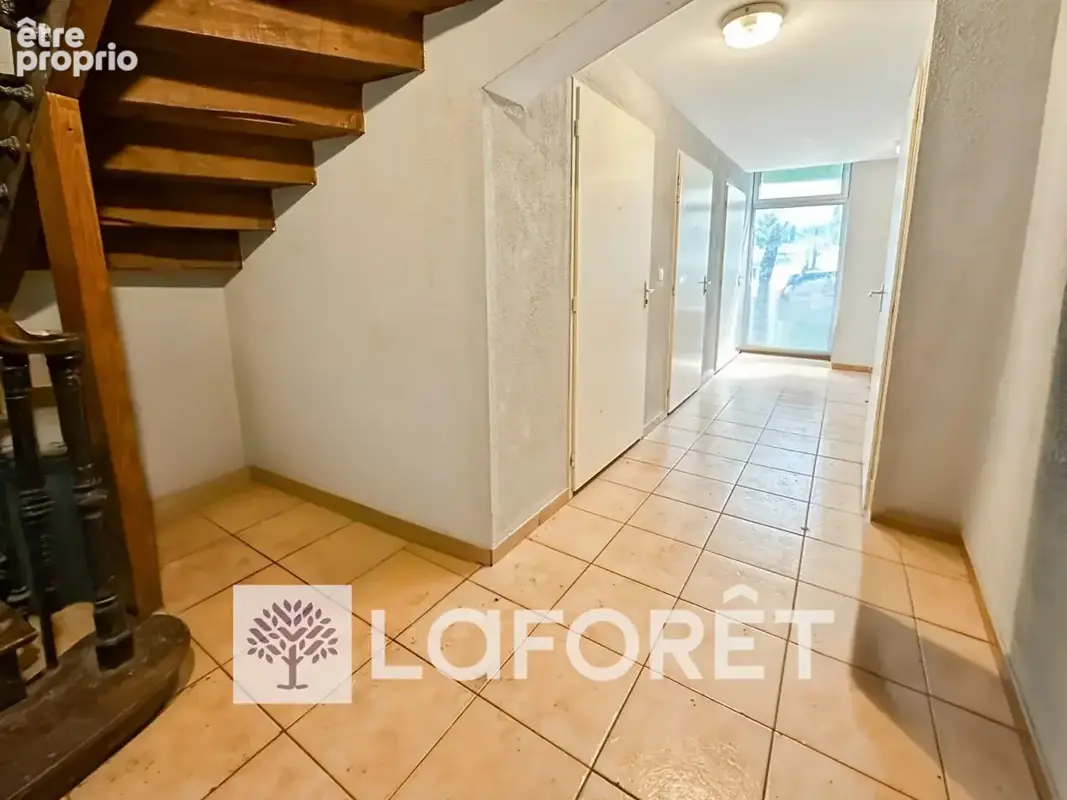 Immeuble de rapport à vendre à Pons (17800) - Entièrement loué - Rentabilité brute d'environ 9 % - photo 5