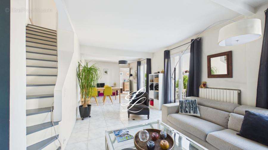 Maison à NEUILLY-PLAISANCE