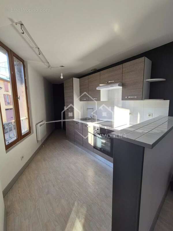 Appartement à LA COTE-SAINT-ANDRE