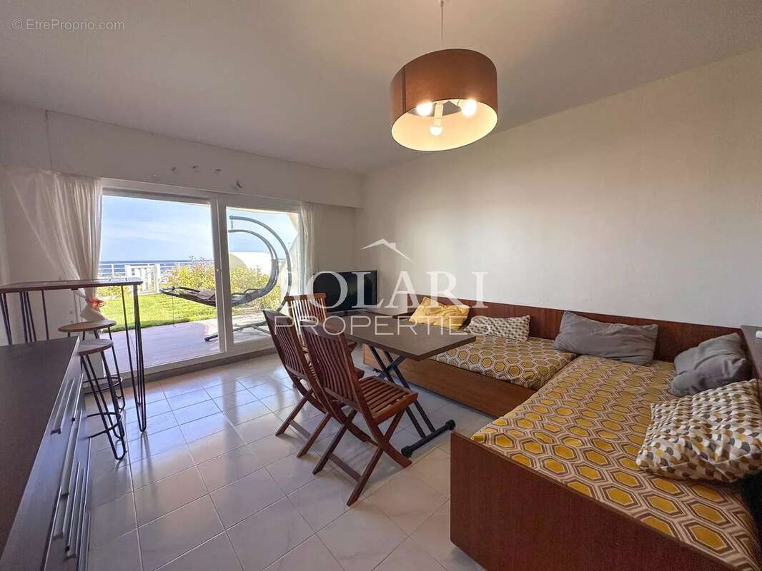 Appartement à THEOULE-SUR-MER