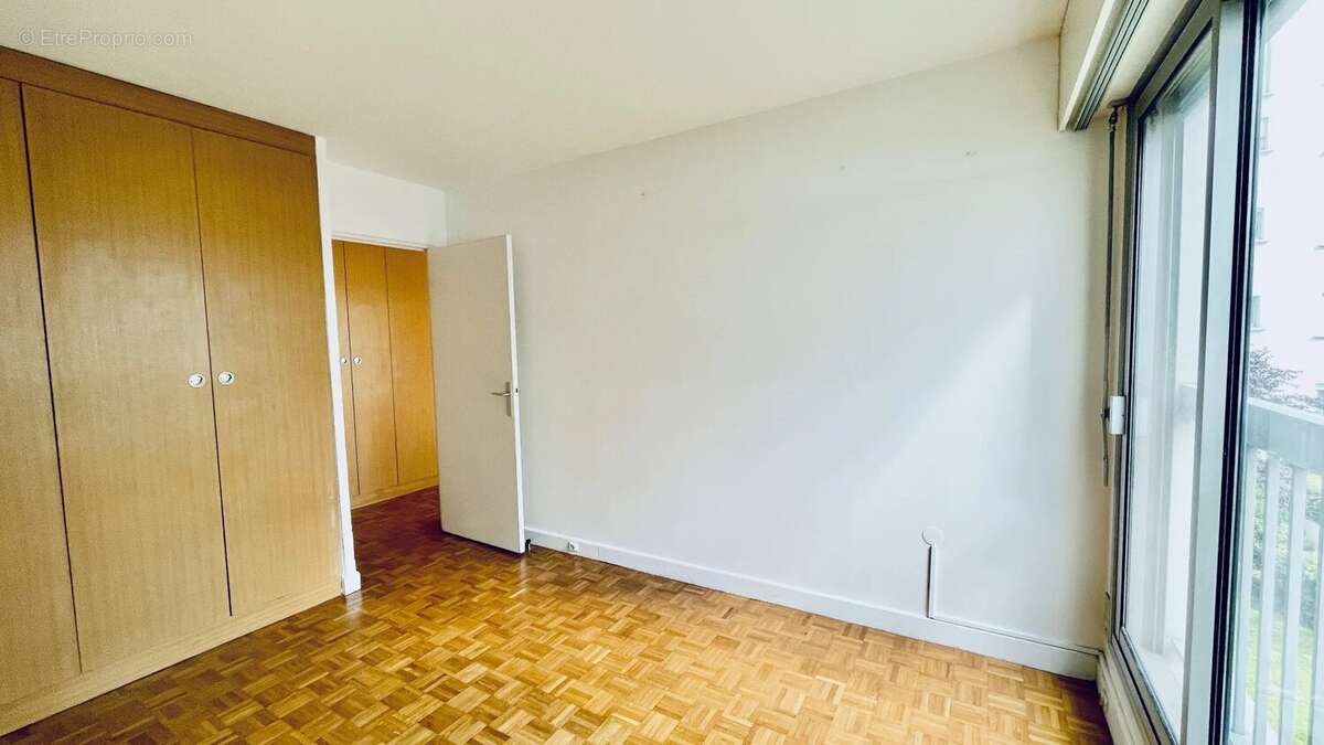 Appartement à LEVALLOIS-PERRET