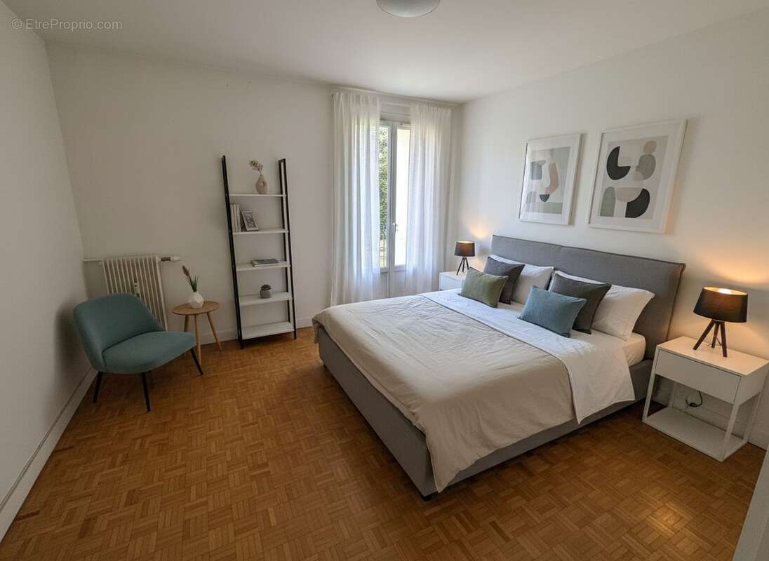 Appartement à LES CLAYES-SOUS-BOIS