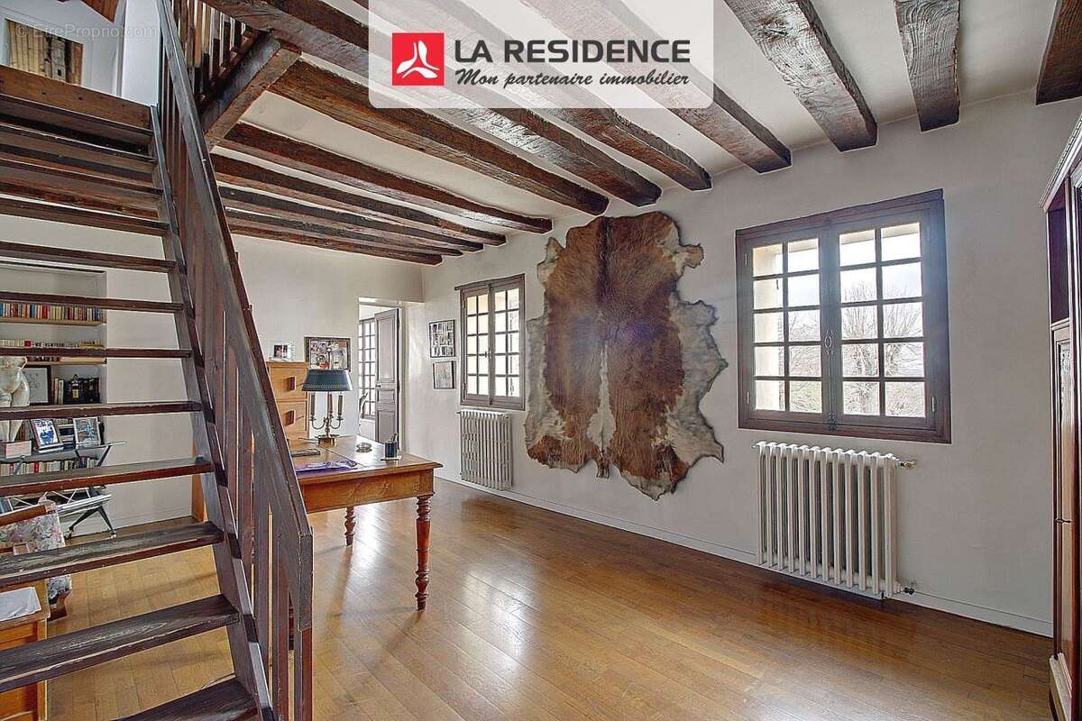 Maison 256 m² à Orgeval  - photo 7
