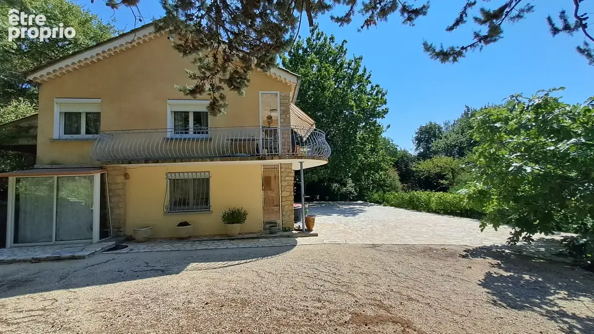 Maison de 147 m2 habitable sur 1660 m2 de terrain clos et arboré - photo 2