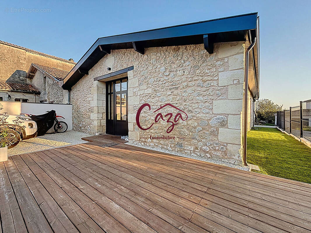 Maison à SALLEBOEUF