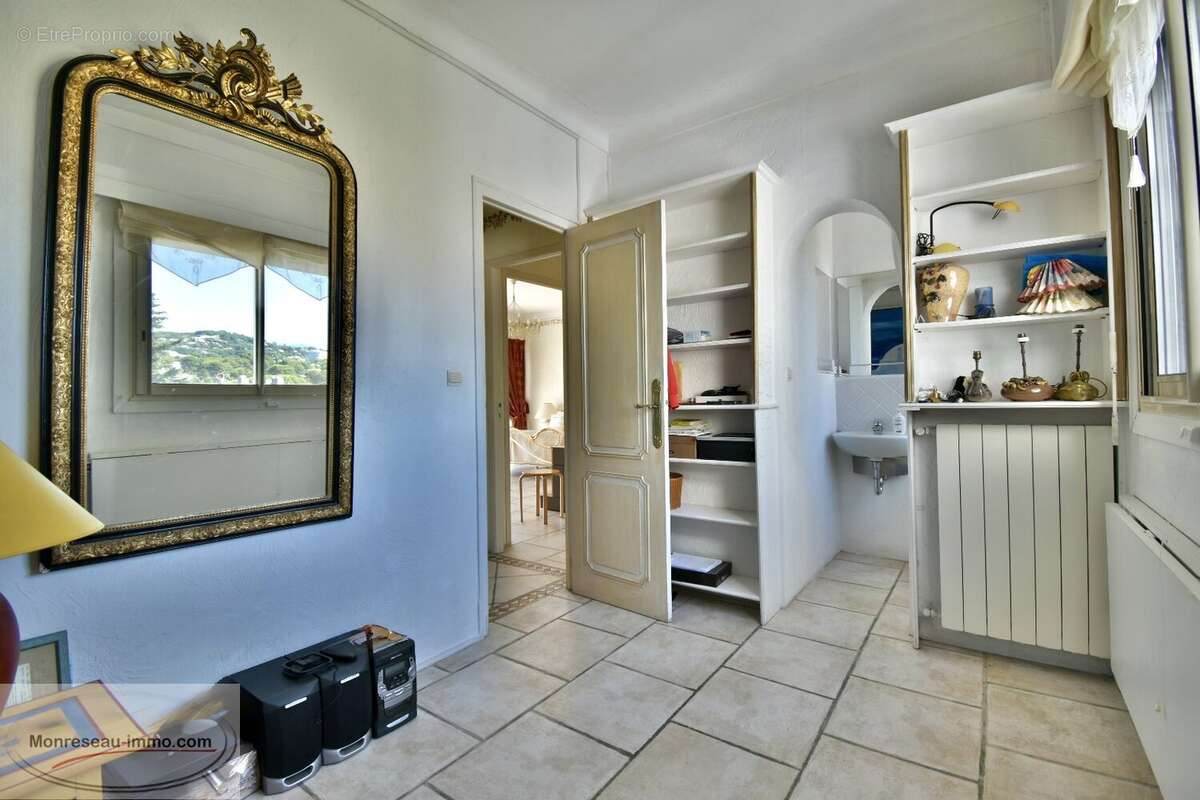 Appartement à LE CANNET