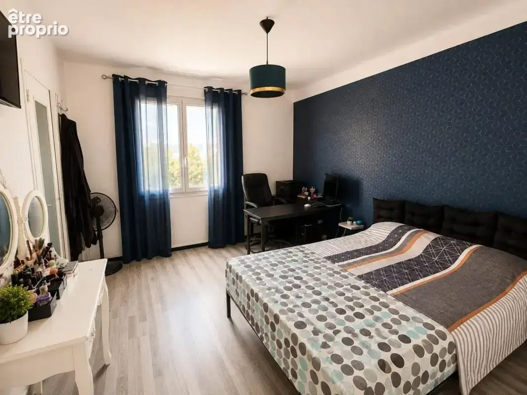 A vendre : t4 de 100 m² avec terrasse - saint-raphael - photo 5