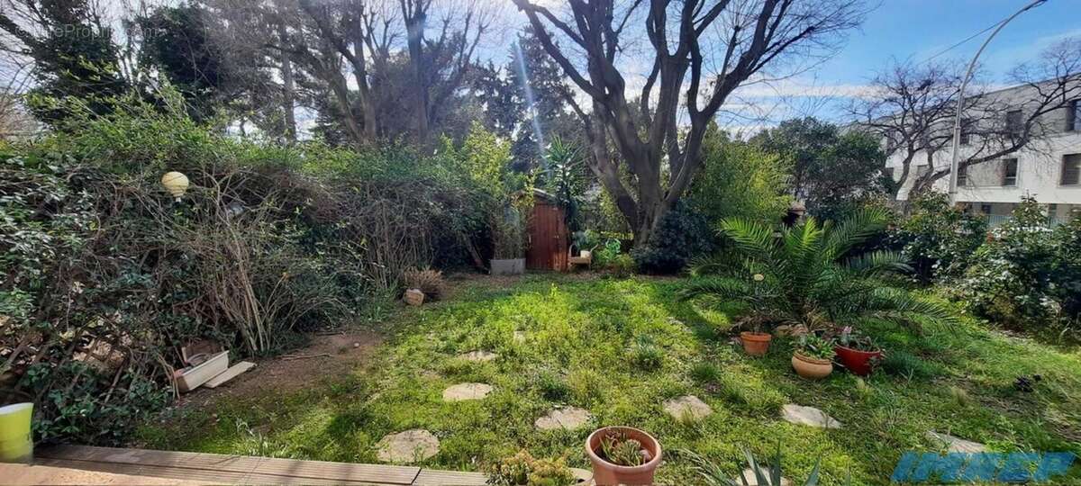 Appartement à MARSEILLE-9E