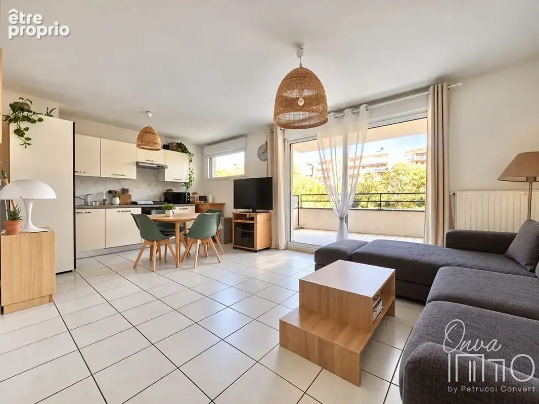Centre FONTAINES-SUR-SAÔNE - T3 avec terrasse et garage en option - photo 1