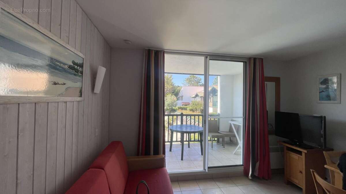 Appartement à MOLIETS-ET-MAA