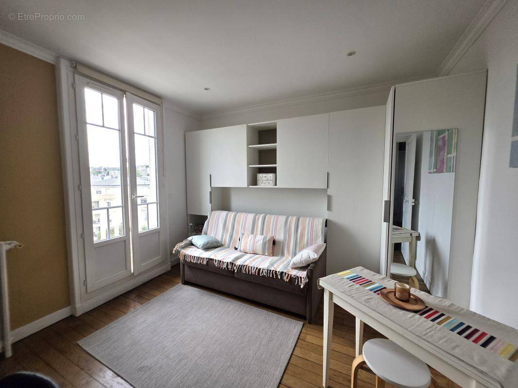 Appartement à ISSY-LES-MOULINEAUX
