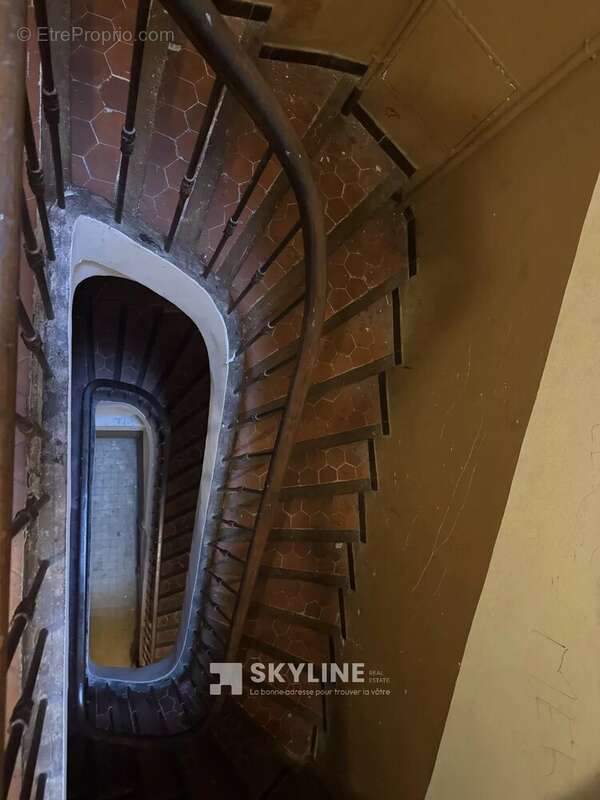 Appartement à MARSEILLE-1E