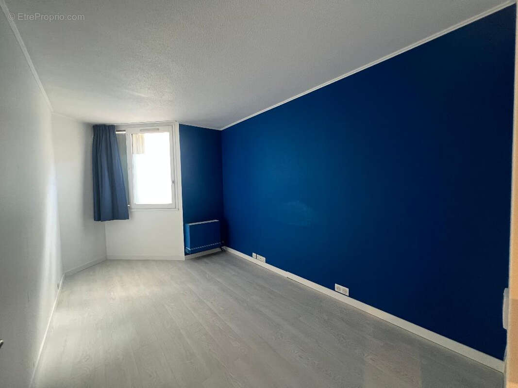 Appartement à SARTROUVILLE
