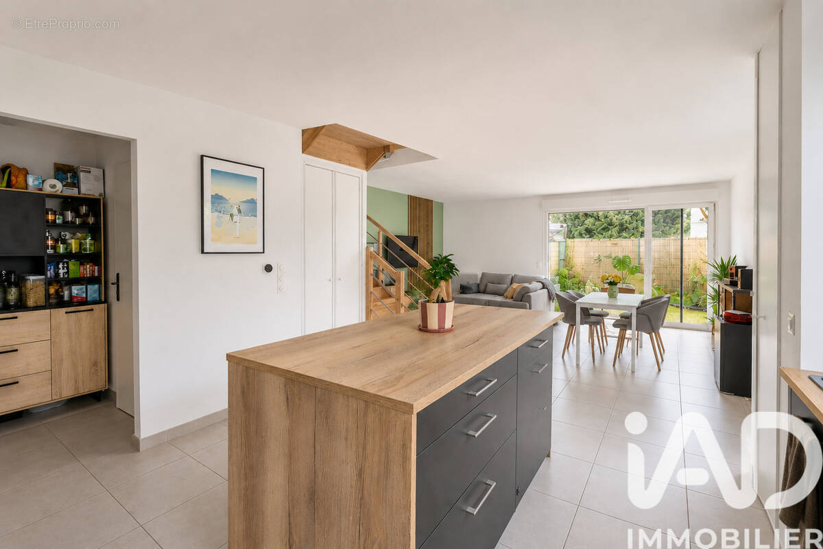 Photo 1 - Maison à VILLENAVE-D'ORNON