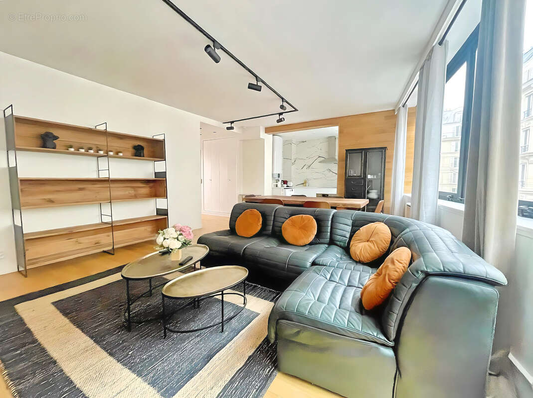 Appartement à PARIS-17E