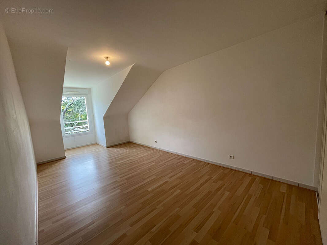 Maison à LA CHAPELLE-SUR-ERDRE