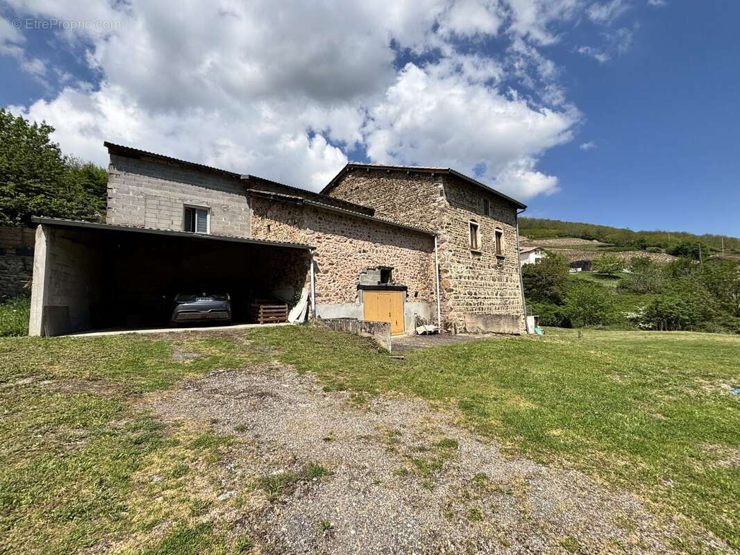 Maison à BEAUJEU