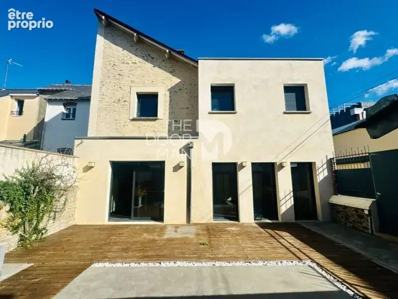 Maison à LAVAL