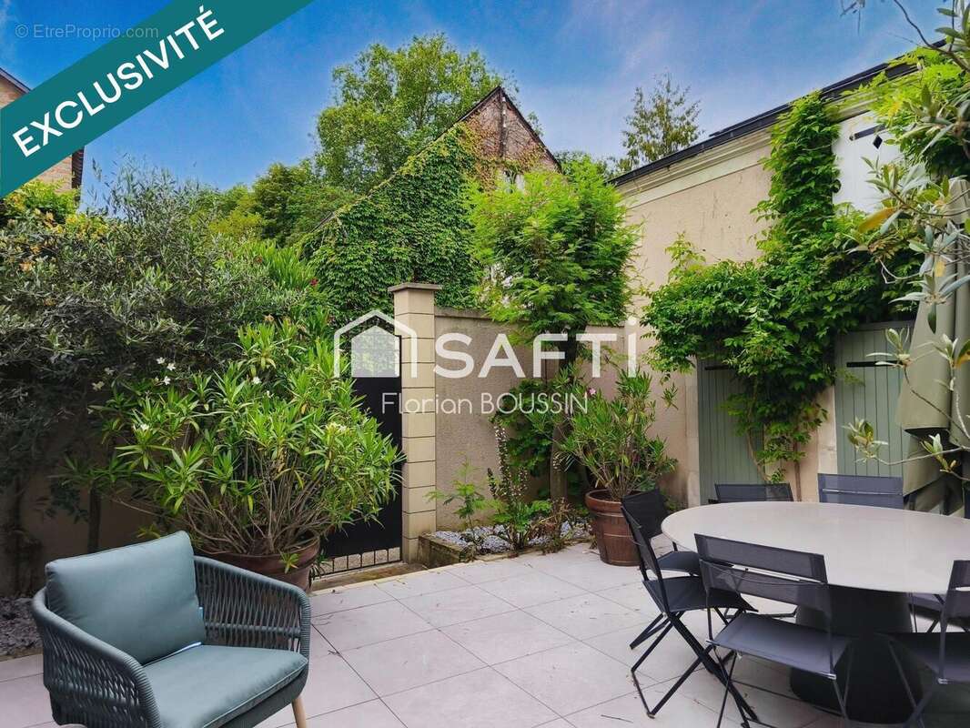 Maison 246 m² à Malicorne-Sur-Sarthe  - photo 2