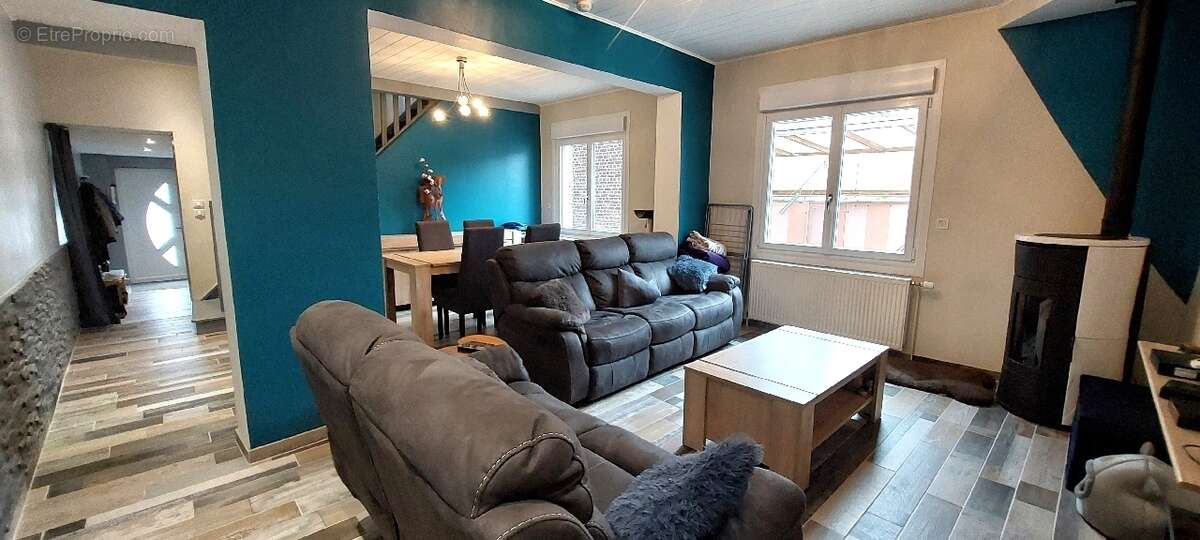 Maison à BRUAY-LA-BUISSIERE