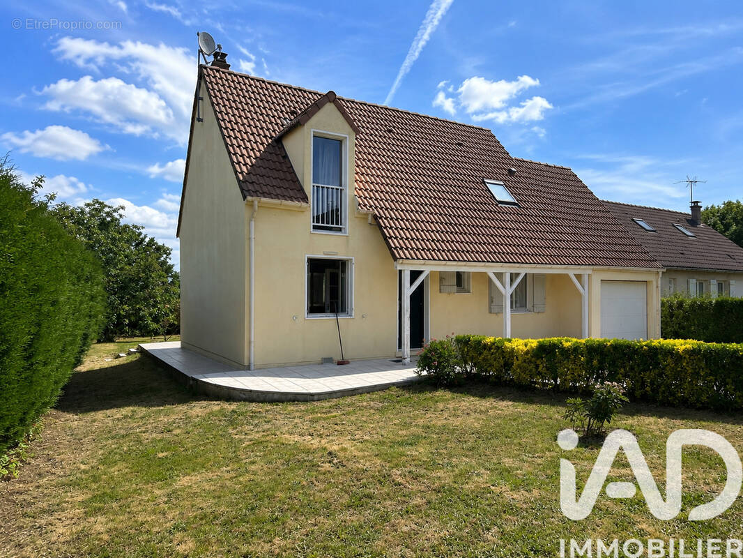 Photo 1 - Maison à DAMMARTIN-EN-GOELE