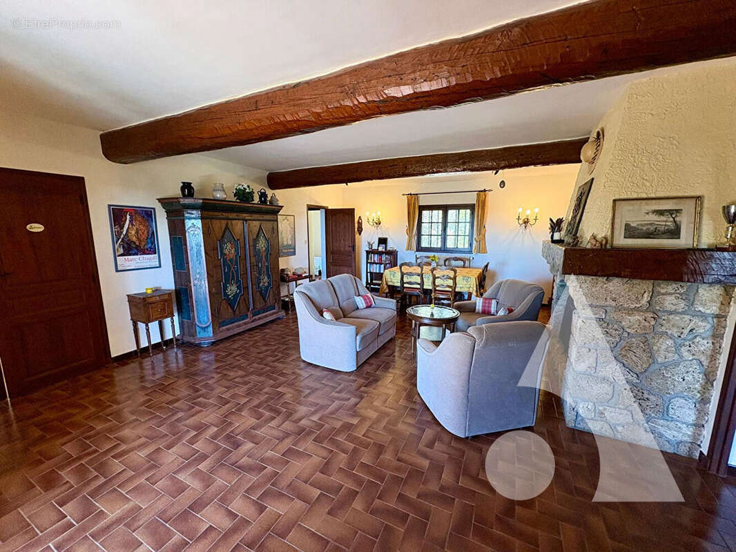 Maison à TOURTOUR