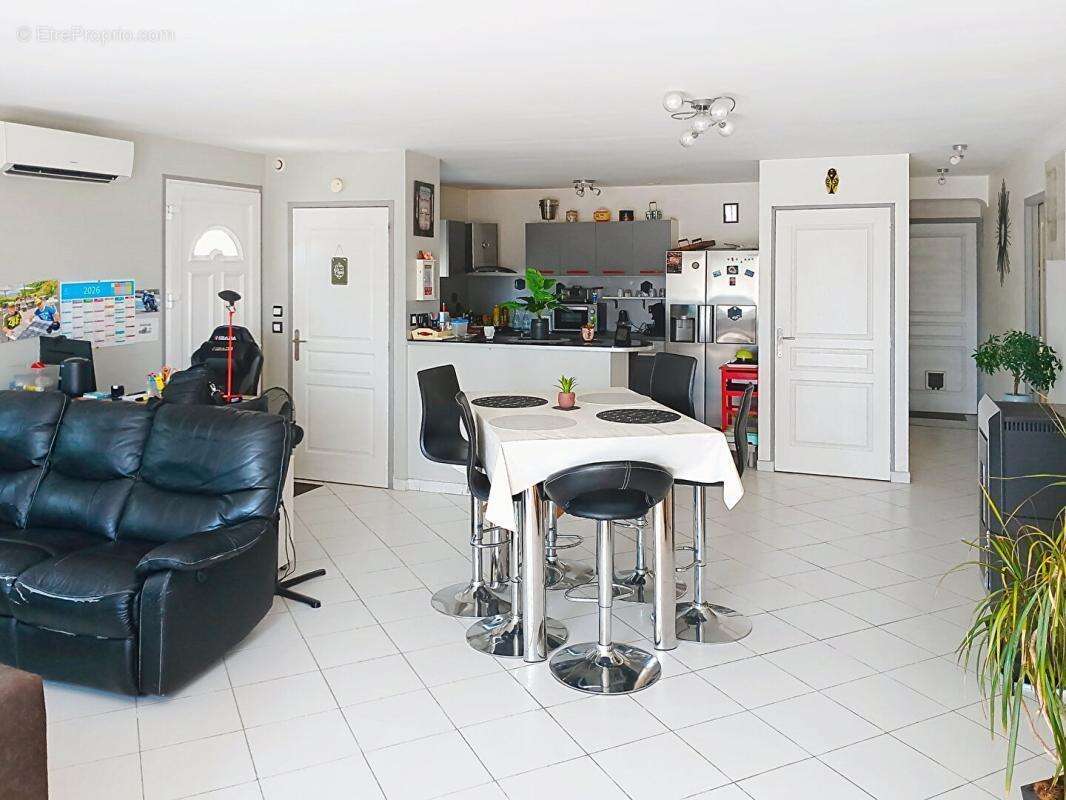 Maison plain-pied de 86.25m² sur terrain 350m² avec garages - Montfort Sur Argens - photo 4