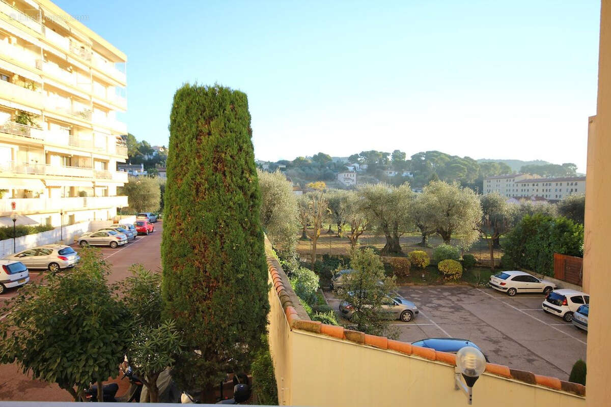 Appartement à LE CANNET