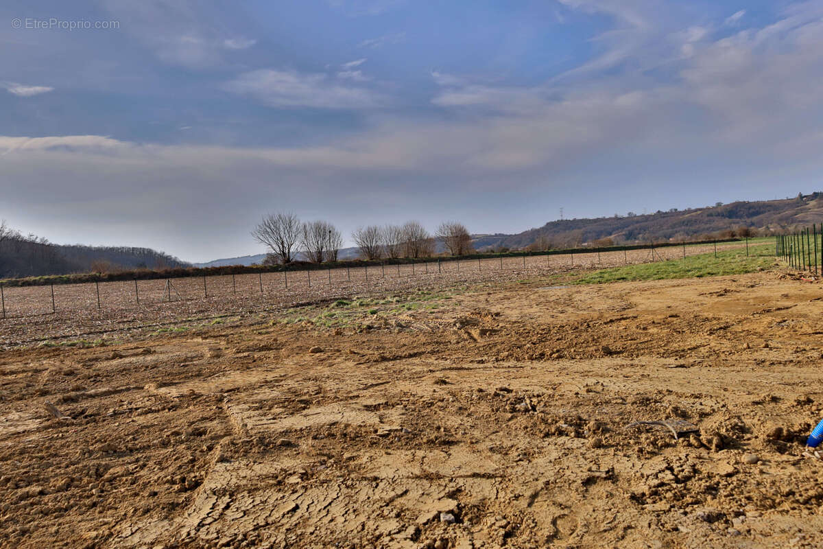 Terrain à SEPTEME