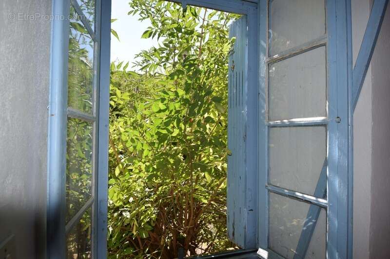 Maison à SAINT-MARTIN-LABOUVAL