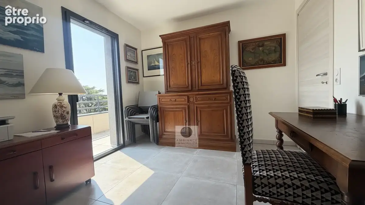 Appartement au dernier étage, entre lumière et terrasse - photo 17