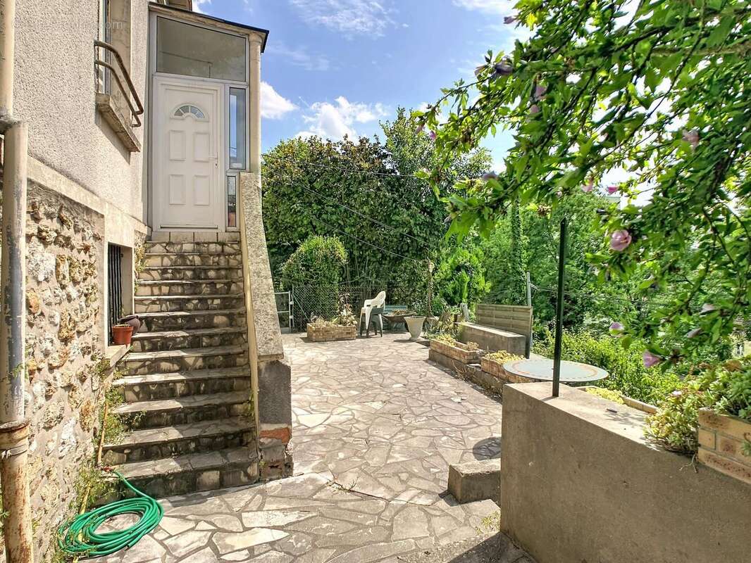 Photo 3 - Maison à SAINT-GERMAIN-LES-CORBEIL