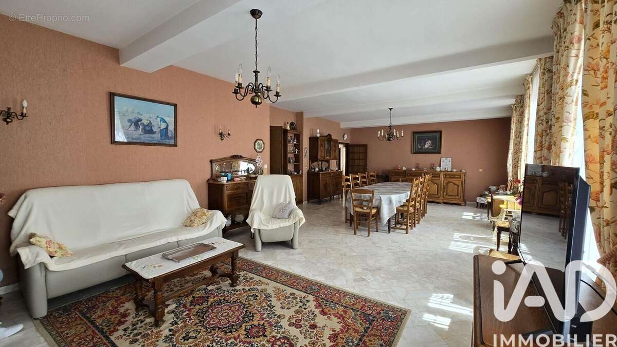 Photo 6 - Maison à MARIGNY-LE-CHATEL
