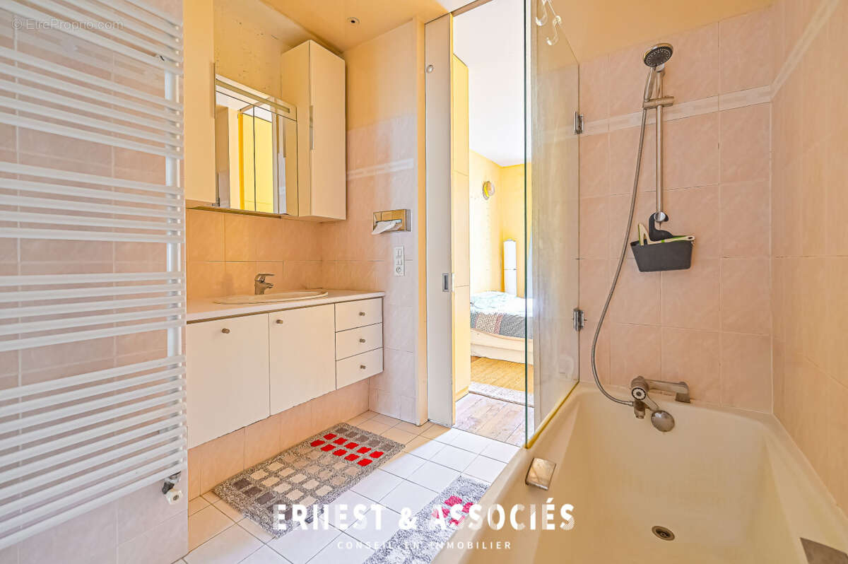 Appartement à PARIS-7E