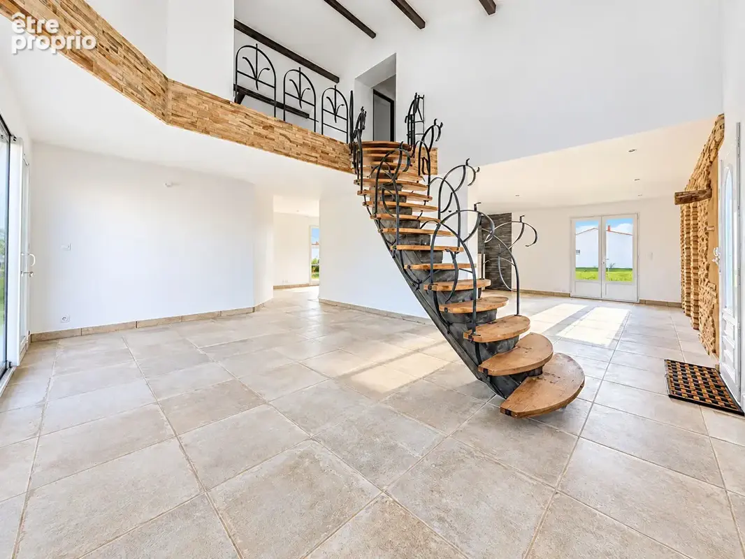 Maison familiale de 171 m² avec jardin de 926 m² ? Échiré - photo 1