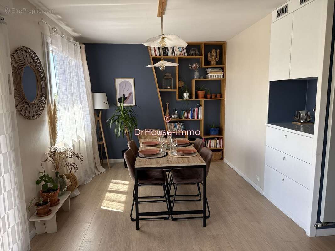 Appartement 71 m² à Niort  - photo 2