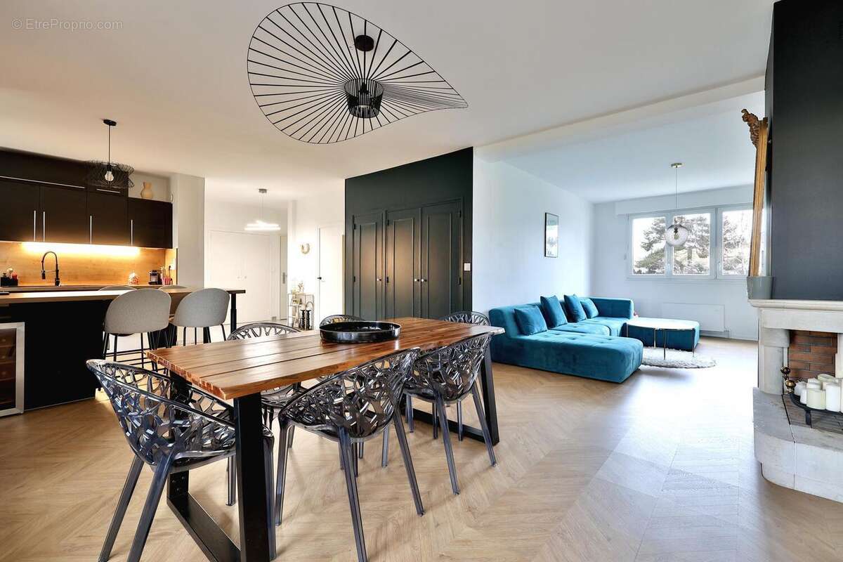 Photo 3 - Appartement à CHARBONNIERES-LES-BAINS