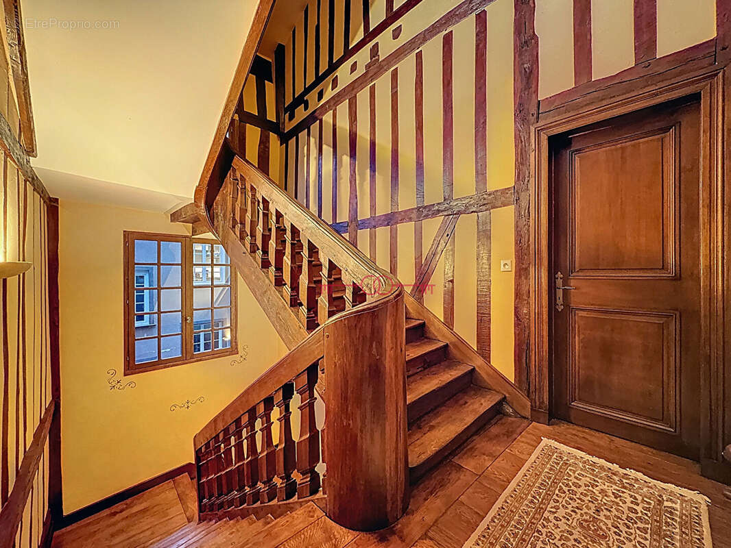 Maison de ville d'exception Sainte Menehould 7 pièces 255 m2 - photo 7