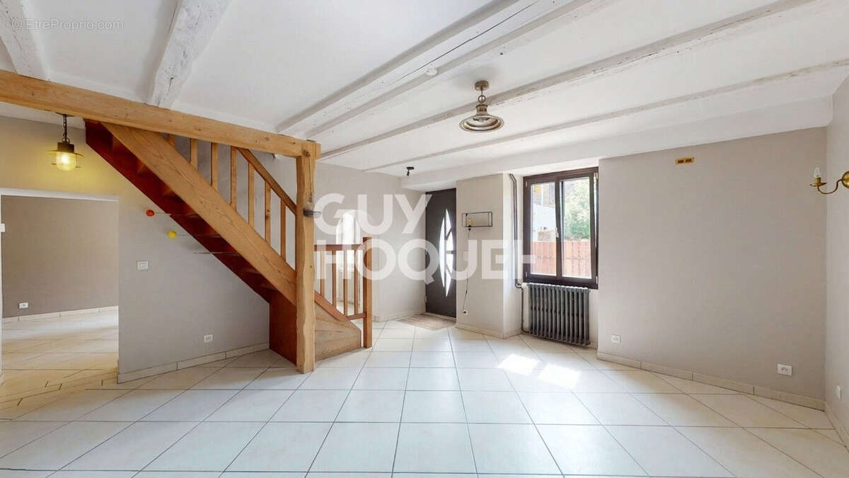 Grand triplex à Doussard - 118.44 m2 - Garage - Jardin - Parking - photo 2