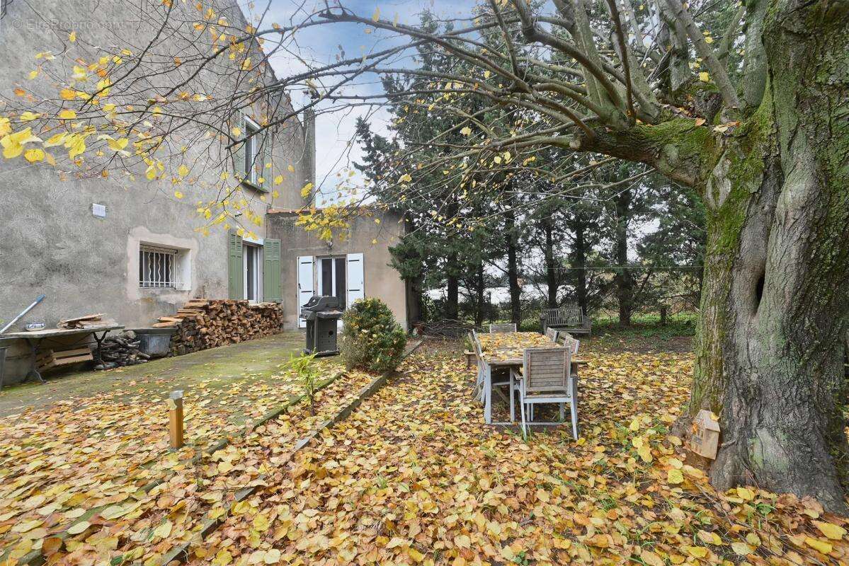 Maison à CHATEAURENARD