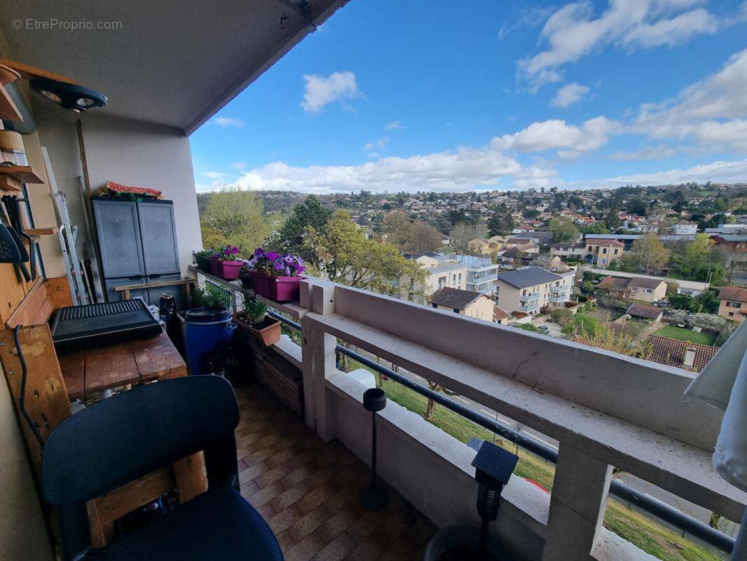 Appartement à NEUVILLE-SUR-SAONE