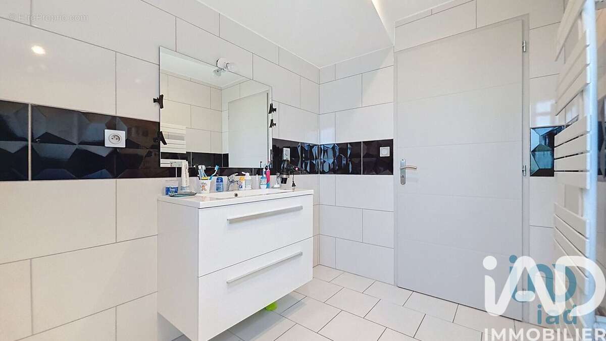 Photo 7 - Maison à OSSEY-LES-TROIS-MAISONS