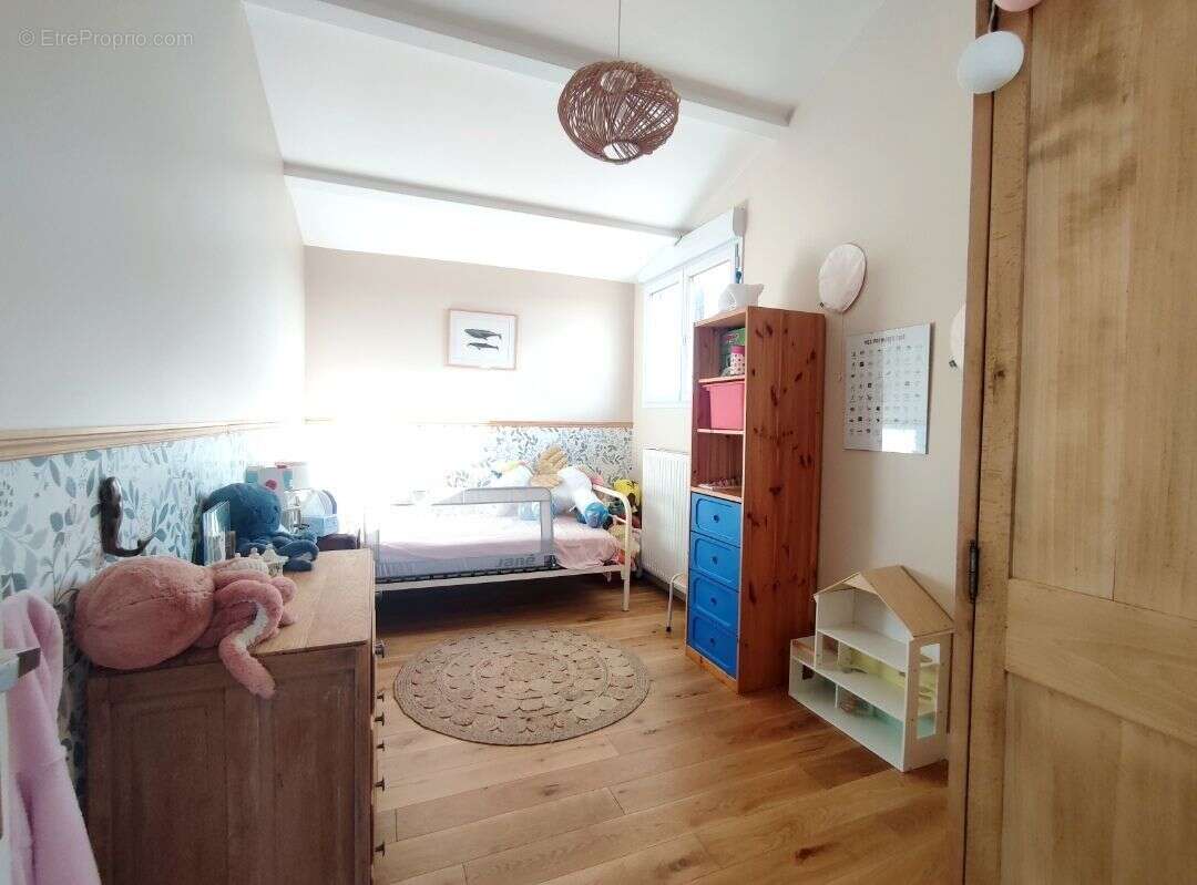 Maison à ECHILLAIS
