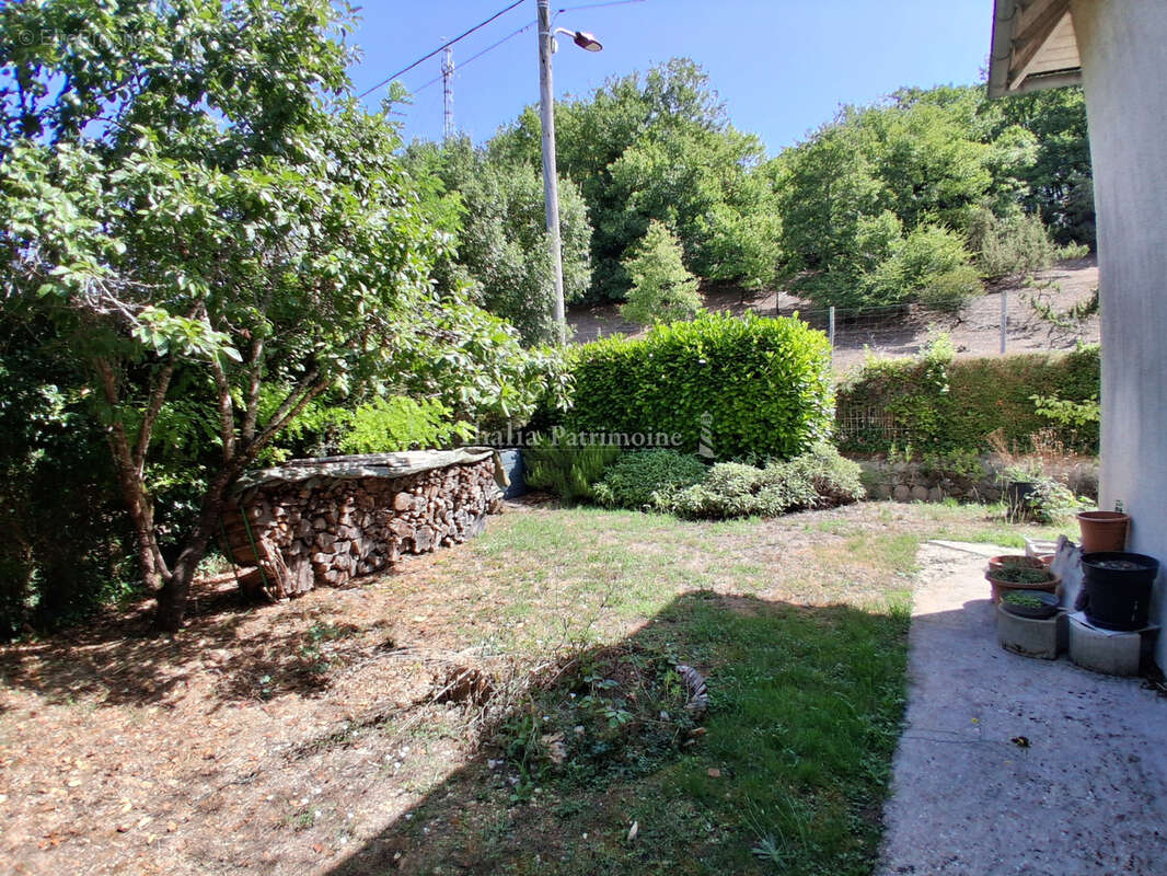 Maison de plain-pied avec piscine, deuxième logement indépendant en rez-de-jardin - photo 5