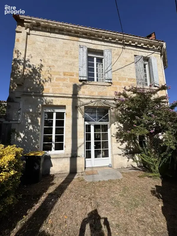 Photo Maison à Saint-Medard-D'eyrans au prix de 439 900€