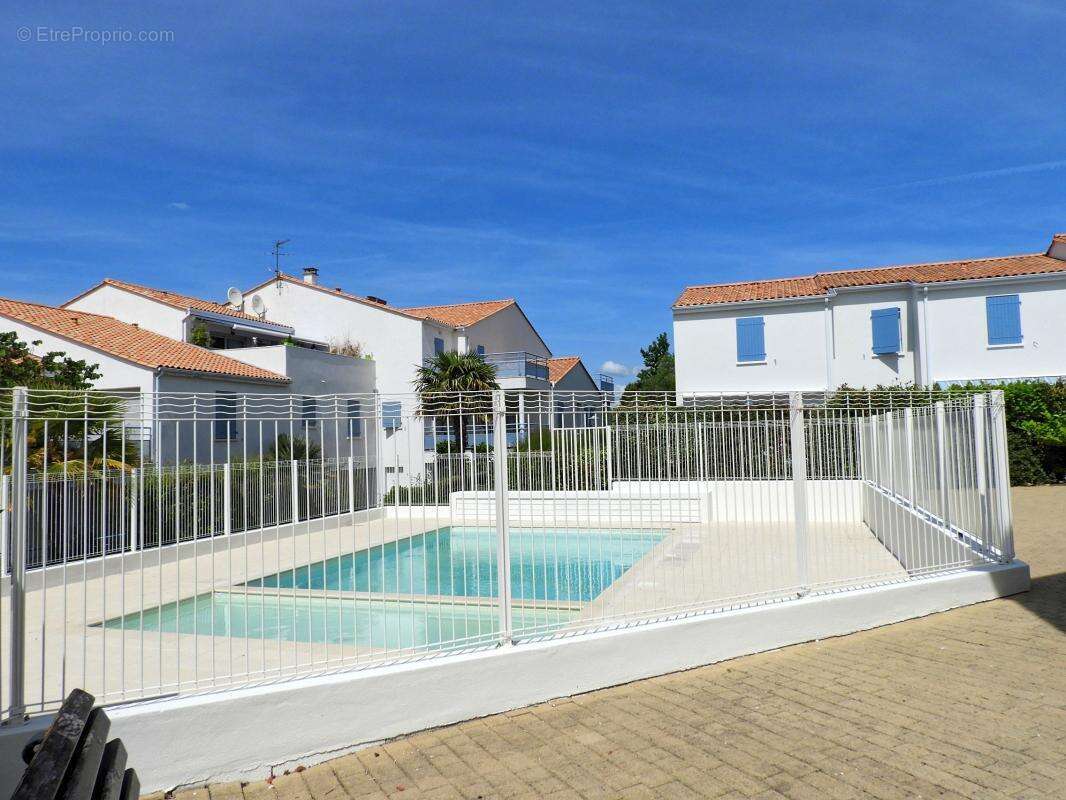 Appartement à VAUX-SUR-MER