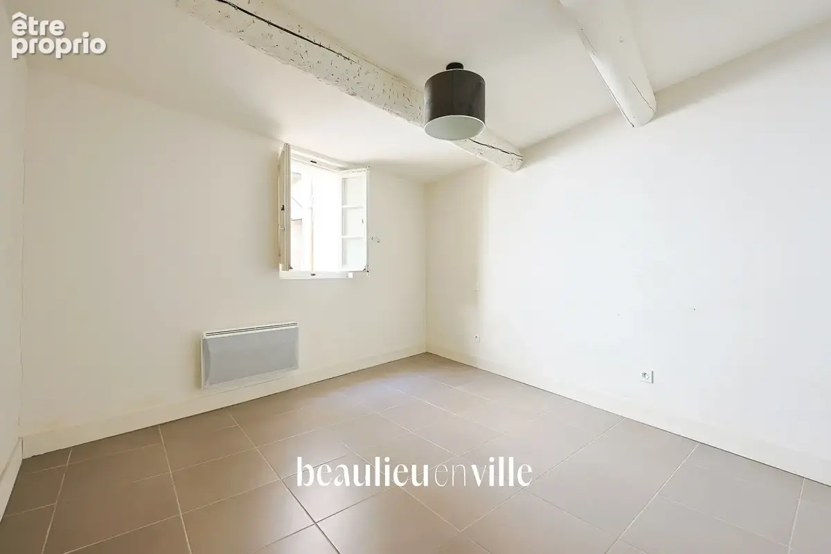 Centre historique - appartement t3 - 61m2 - 385 000 € - photo 6