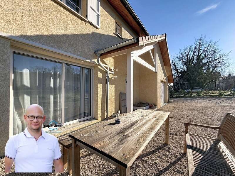 Maison à SAINT-JEAN-D&#039;AVELANNE