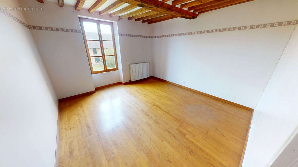 Ensemble immobilier en pierres - maison principale 190 m2 et dépendances - photo 6