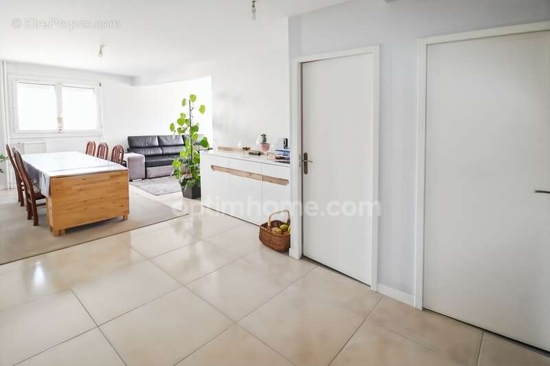Appartement à SASSENAGE
